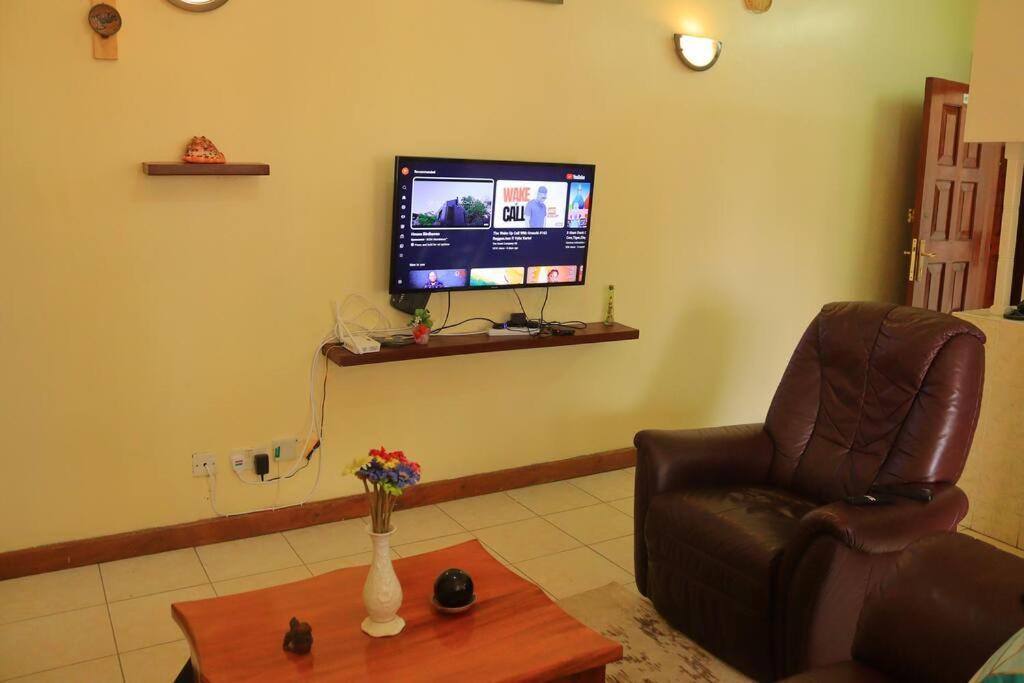 Homely 1 Bedroom With A Balcony, Westlands Ναϊρόμπι Εξωτερικό φωτογραφία