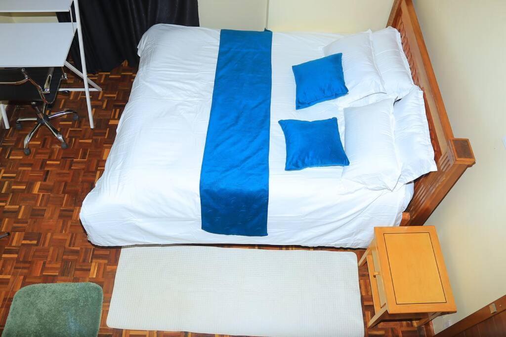 Homely 1 Bedroom With A Balcony, Westlands Ναϊρόμπι Εξωτερικό φωτογραφία